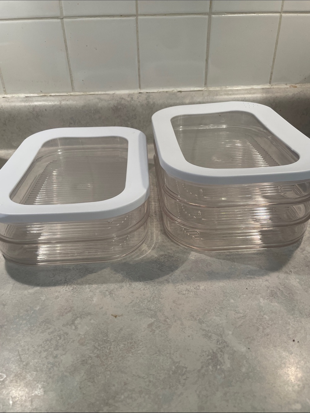 Food Storage Set - Stackable Containers - Picture 2 of 7